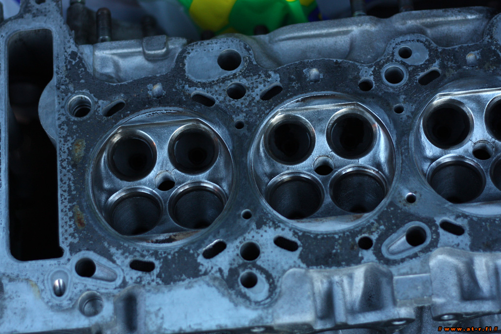 s14_p03_3748.jpg